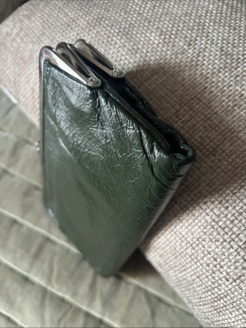 Hobo Lauren Dark Green Leather Kiss-Lock Clutch Wallet